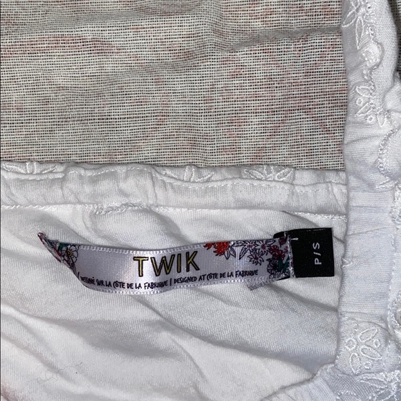 White Floral Bandeau Top - Picture 2 of 2